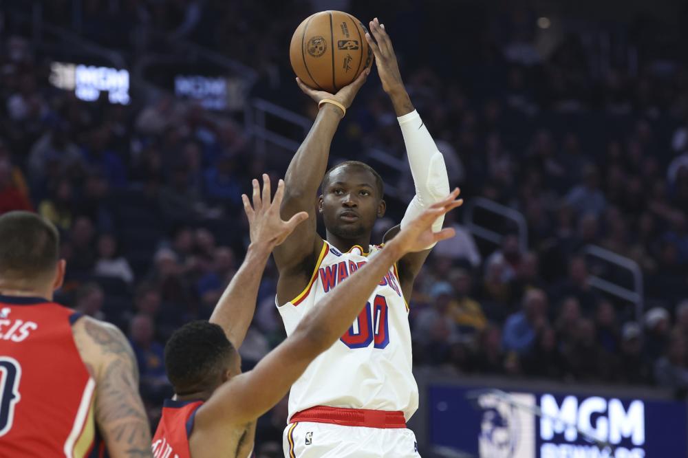 并探讨其背 并探讨其背